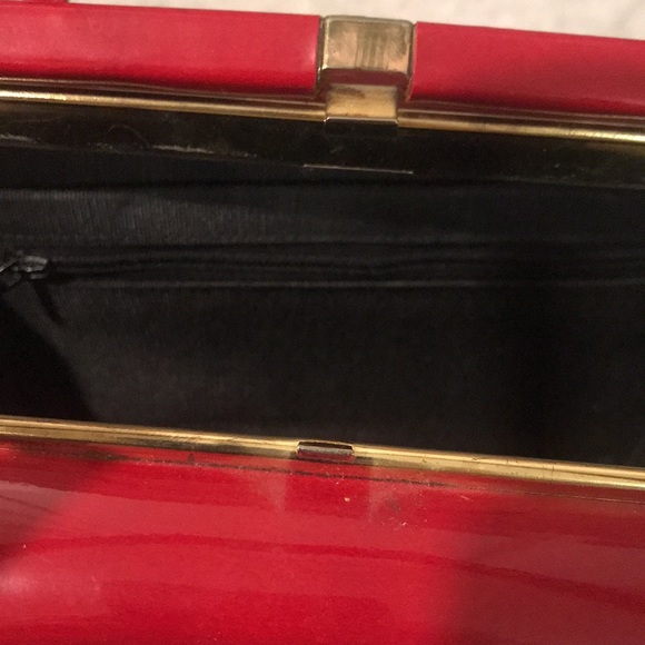 Vintage Red Patent Leather 70s Satchel Purse Womens Medium Classic Bag - Picture 8 of 12